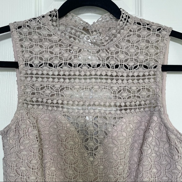 Lace Lilac Dress - Picture 6 of 8